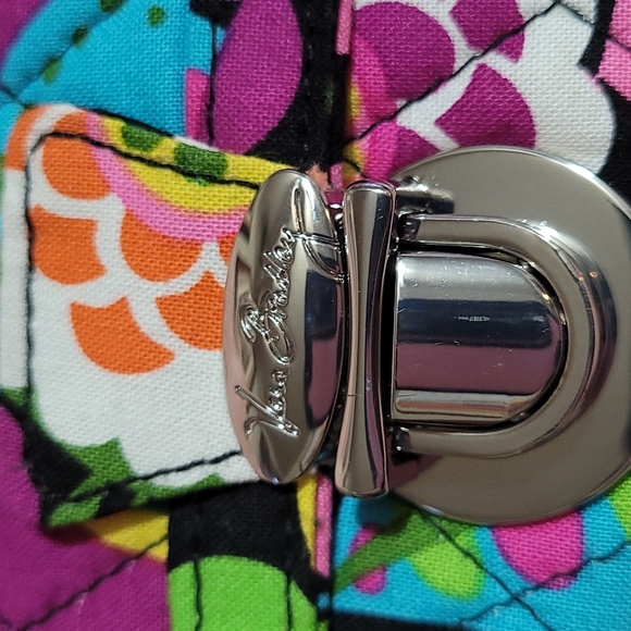 VERA BRADLEY WALLET - Picture 5 of 7